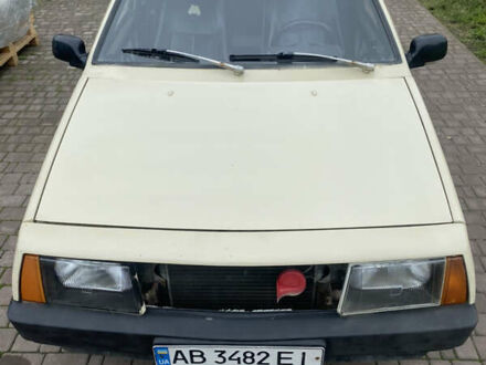 ВАЗ 2109 1989 в Виннице на Automoto.ua Бежевый ВАЗ 2109, объемом двигателя 1.29 л и пробегом 280 тыс. км за 700 $, фото 1 на Automoto.ua