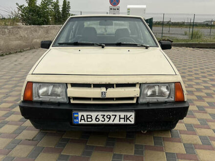 ВАЗ 2109 1989 у Гайсине на Automoto.ua Бежевий ВАЗ 2109, об'ємом двигуна 1.3 л та пробігом 89 тис. км за 1199 $, фото 1 на Automoto.ua