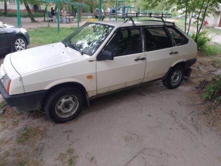 ВАЗ 2109 1989 в Шостке на Automoto.ua Бежевый ВАЗ 2109, объемом двигателя 0 л и пробегом 100 тыс. км за 900 $, фото 1 на Automoto.ua