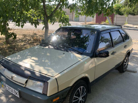 ВАЗ 2109 1990 в Николаеве на Automoto.ua Бежевый ВАЗ 2109, объемом двигателя 1.6 л и пробегом 10 тыс. км за 800 $, фото 1 на Automoto.ua
