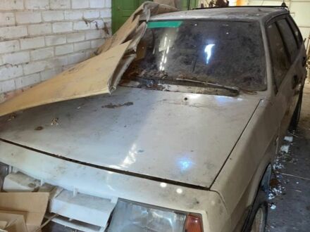 ВАЗ 2109 1992 у Кам'янське (Дніпродзержинськ) на Automoto.ua Бежевий ВАЗ 2109, об'ємом двигуна 1.3 л та пробігом 3 тис. км за 302 $, фото 1 на Automoto.ua