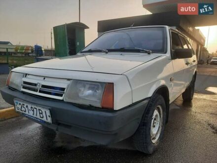 ВАЗ 2109 1992 в Ильинцах на Automoto.ua Бежевый ВАЗ 2109, объемом двигателя 1.5 л и пробегом 756 тыс. км за 1100 $, фото 1 на Automoto.ua