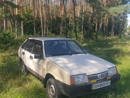 ВАЗ 2109 1992 в Житомире на Automoto.ua Бежевый ВАЗ 2109, объемом двигателя 0 л и пробегом 200 тыс. км за 800 $, фото 1 на Automoto.ua