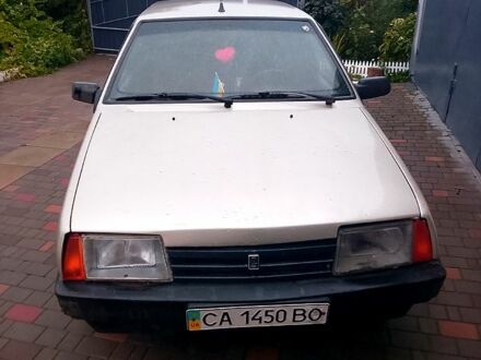 ВАЗ 2109 1995 в Умани на Automoto.ua Бежевый ВАЗ 2109, объемом двигателя 1.5 л и пробегом 180 тыс. км за 1150 $, фото 1 на Automoto.ua