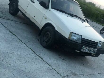 ВАЗ 2109 1996 у Городке на Automoto.ua Бежевий ВАЗ 2109, об'ємом двигуна 1.5 л та пробігом 280 тис. км за 1299 $, фото 1 на Automoto.ua