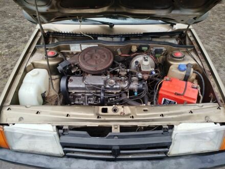 Бежевый ВАЗ 2109, объемом двигателя 1.5 л и пробегом 175 тыс. км за 600 $, фото 1 на Automoto.ua