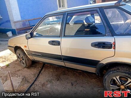 ВАЗ 2109 1998 в Захарьевка (Фрунзовка) на Automoto.ua Бежевый ВАЗ 2109, объемом двигателя 1.5 л и пробегом 0 тыс. км за 1200 $, фото 1 на Automoto.ua