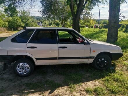 ВАЗ 2109 1999 в Христиновке на Automoto.ua Бежевый ВАЗ 2109, объемом двигателя 1.5 л и пробегом 2 тыс. км за 1200 $, фото 1 на Automoto.ua