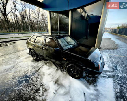 Чорний ВАЗ 2109, об'ємом двигуна 1.5 л та пробігом 111 тис. км за 1326 $, фото 3 на Automoto.ua