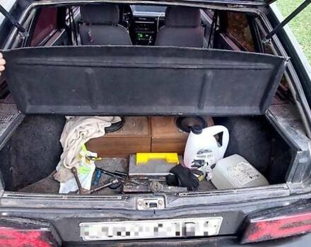 Черный ВАЗ 2109, объемом двигателя 1.5 л и пробегом 80 тыс. км за 1400 $, фото 4 на Automoto.ua