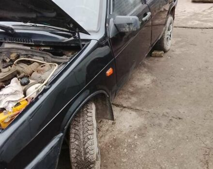 Черный ВАЗ 2109, объемом двигателя 1.5 л и пробегом 150 тыс. км за 450 $, фото 1 на Automoto.ua