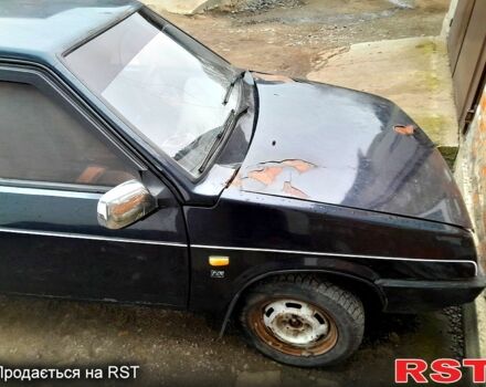Черный ВАЗ 2109, объемом двигателя 1.5 л и пробегом 323 тыс. км за 550 $, фото 2 на Automoto.ua