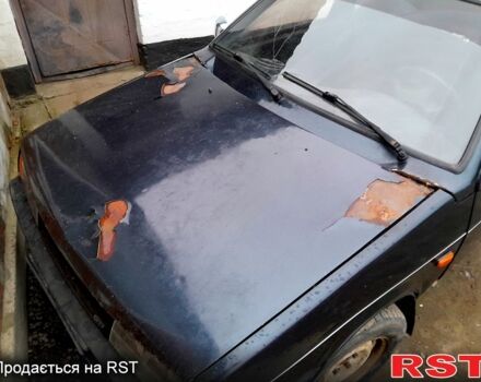 Черный ВАЗ 2109, объемом двигателя 1.5 л и пробегом 323 тыс. км за 550 $, фото 3 на Automoto.ua