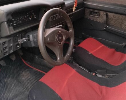 Чорний ВАЗ 2109, об'ємом двигуна 1.5 л та пробігом 278 тис. км за 1300 $, фото 4 на Automoto.ua