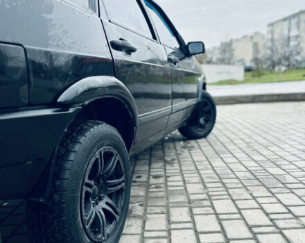 Черный ВАЗ 2109, объемом двигателя 1.6 л и пробегом 28 тыс. км за 1750 $, фото 8 на Automoto.ua