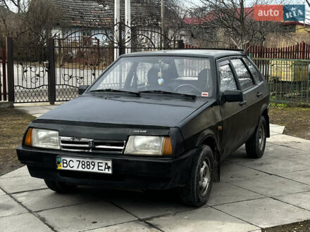 ВАЗ 2109 1990 в Пустомытах на Automoto.ua Черный ВАЗ 2109, объемом двигателя 1.5 л и пробегом 69 тыс. км за 550 $, фото 1 на Automoto.ua