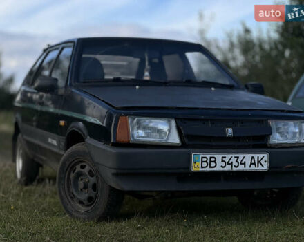 Черный ВАЗ 2109, объемом двигателя 1.3 л и пробегом 300 тыс. км за 500 $, фото 1 на Automoto.ua