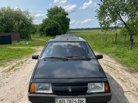 ВАЗ 2109 1991 у Хмельнике на Automoto.ua Чорний ВАЗ 2109, об'ємом двигуна 1.3 л та пробігом 80 тис. км за 43000 $, фото 1 на Automoto.ua