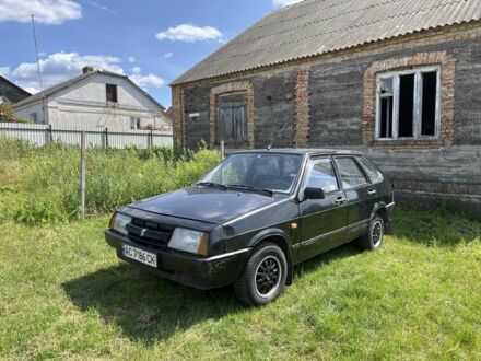 ВАЗ 2109 1991 в Рожище на Automoto.ua Черный ВАЗ 2109, объемом двигателя 1.5 л и пробегом 56 тыс. км за 1000 $, фото 1 на Automoto.ua