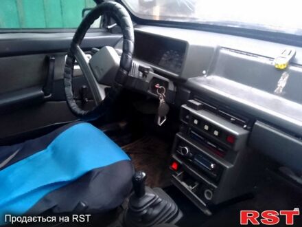 ВАЗ 2109 1992 у Решетиловке на Automoto.ua Чорний ВАЗ 2109, об'ємом двигуна 1.3 л та пробігом 258 тис. км за 850 $, фото 1 на Automoto.ua