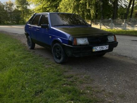 ВАЗ 2109 1992 у Дрогобичі на Automoto.ua Чорний ВАЗ 2109, об'ємом двигуна 1.6 л та пробігом 25 тис. км за 700 $, фото 1 на Automoto.ua