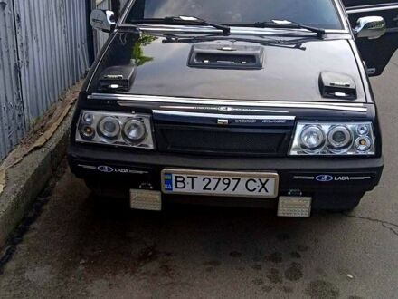 ВАЗ 2109 1994 у Одесі на Automoto.ua Чорний ВАЗ 2109, об'ємом двигуна 1.3 л та пробігом 0 тис. км за 700 $, фото 1 на Automoto.ua