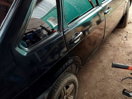 ВАЗ 2109 1995 в Ямполе на Automoto.ua Черный ВАЗ 2109, объемом двигателя 1.3 л и пробегом 150 тыс. км за 1150 $, фото 1 на Automoto.ua