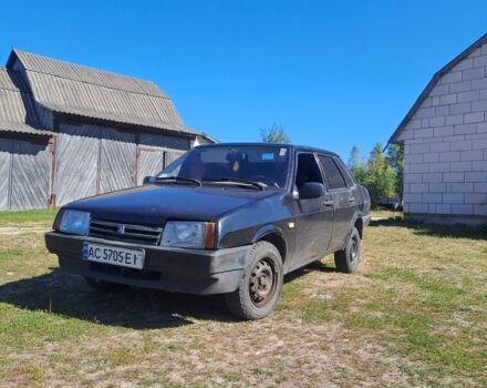 Черный ВАЗ 2109, объемом двигателя 1 л и пробегом 200 тыс. км за 701 $, фото 1 на Automoto.ua