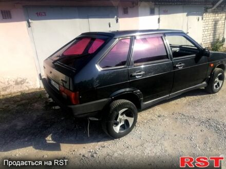 ВАЗ 2109 2006 у Кам'янське (Дніпродзержинськ) на Automoto.ua Чорний ВАЗ 2109, об'ємом двигуна 1.5 л та пробігом 270 тис. км за 1390 $, фото 1 на Automoto.ua