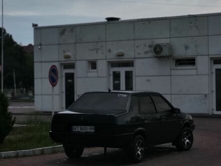 ВАЗ 2109 2010 в Калуше на Automoto.ua Черный ВАЗ 2109, объемом двигателя 1.6 л и пробегом 260 тыс. км за 1750 $, фото 1 на Automoto.ua