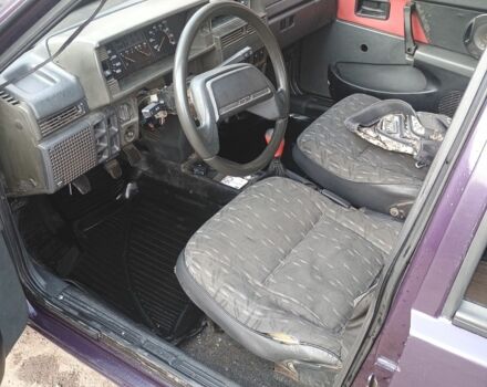 Фиолетовый ВАЗ 2109, объемом двигателя 0 л и пробегом 300 тыс. км за 950 $, фото 4 на Automoto.ua