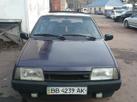 Фиолетовый ВАЗ 2109, объемом двигателя 0 л и пробегом 300 тыс. км за 950 $, фото 1 на Automoto.ua