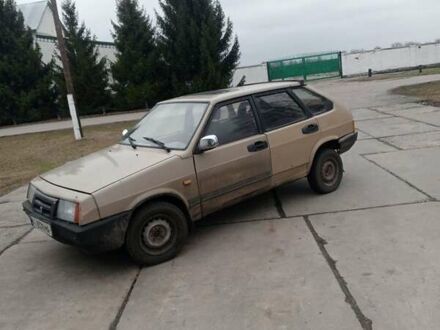ВАЗ 2109 1988 в Белой Церкве на Automoto.ua Коричневый ВАЗ 2109, объемом двигателя 0 л и пробегом 100 тыс. км за 700 $, фото 1 на Automoto.ua