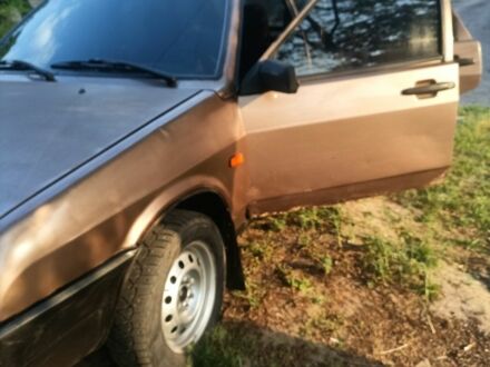 ВАЗ 2109 1995 у Змиеве на Automoto.ua Коричневий ВАЗ 2109, об'ємом двигуна 1.5 л та пробігом 170 тис. км за 800 $, фото 1 на Automoto.ua
