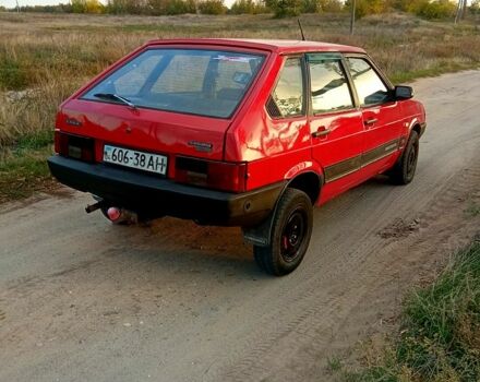 Красный ВАЗ 2109, объемом двигателя 1.6 л и пробегом 180 тыс. км за 950 $, фото 2 на Automoto.ua