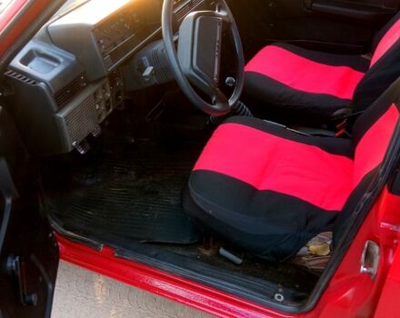 Красный ВАЗ 2109, объемом двигателя 1.6 л и пробегом 180 тыс. км за 950 $, фото 5 на Automoto.ua