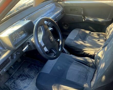 Красный ВАЗ 2109, объемом двигателя 1.3 л и пробегом 337 тыс. км за 800 $, фото 2 на Automoto.ua