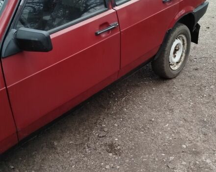 Красный ВАЗ 2109, объемом двигателя 1.3 л и пробегом 60 тыс. км за 1100 $, фото 4 на Automoto.ua