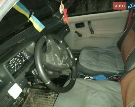 Красный ВАЗ 2109, объемом двигателя 1.5 л и пробегом 50 тыс. км за 566 $, фото 5 на Automoto.ua