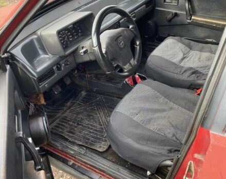 Красный ВАЗ 2109, объемом двигателя 1.5 л и пробегом 50 тыс. км за 600 $, фото 5 на Automoto.ua