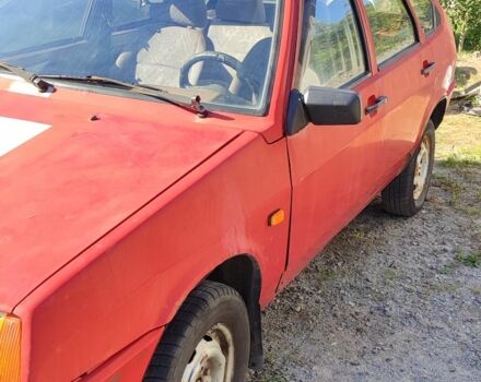 Красный ВАЗ 2109, объемом двигателя 1.5 л и пробегом 300 тыс. км за 500 $, фото 1 на Automoto.ua