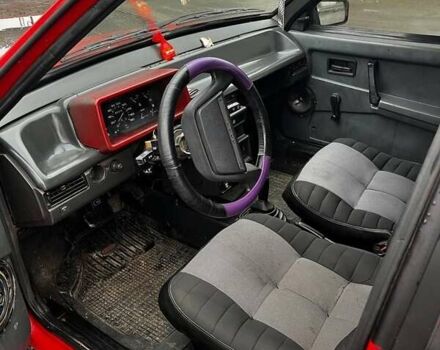 Червоний ВАЗ 2109, об'ємом двигуна 1.5 л та пробігом 663 тис. км за 943 $, фото 6 на Automoto.ua