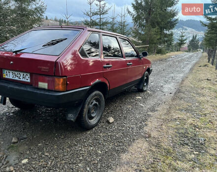 Красный ВАЗ 2109, объемом двигателя 1.5 л и пробегом 200 тыс. км за 550 $, фото 4 на Automoto.ua