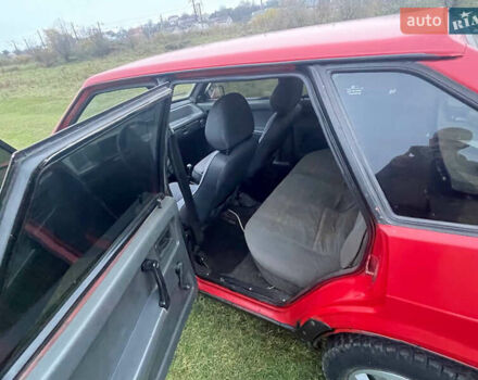 Красный ВАЗ 2109, объемом двигателя 1.3 л и пробегом 300 тыс. км за 1000 $, фото 10 на Automoto.ua