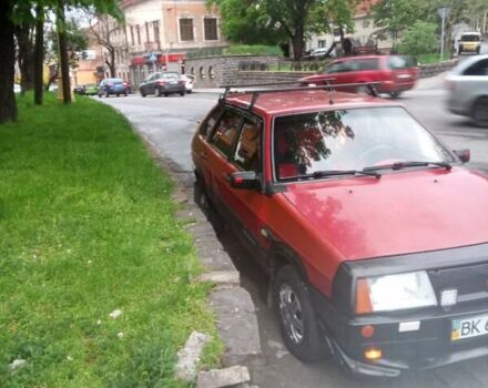 Красный ВАЗ 2109, объемом двигателя 1.5 л и пробегом 200 тыс. км за 1300 $, фото 3 на Automoto.ua