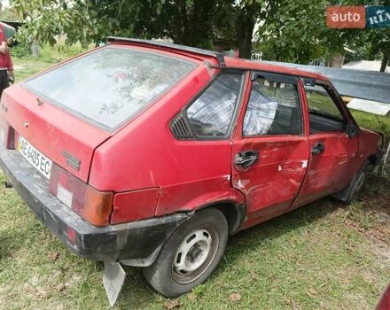 ВАЗ 2109 1990 в Вышгороде на Automoto.ua Красный ВАЗ 2109, объемом двигателя 1.3 л и пробегом 400 тыс. км за 400 $, фото 3 на Automoto.ua