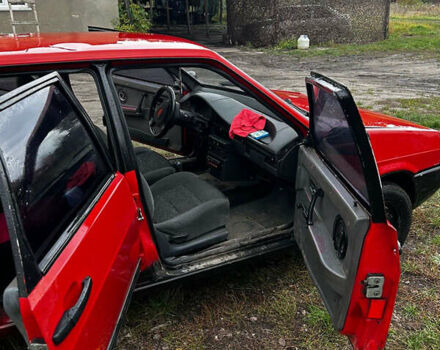 ВАЗ 2109 1990 в Житомире на Automoto.ua Красный ВАЗ 2109, объемом двигателя 1.5 л и пробегом 200 тыс. км за 550 $, фото 5 на Automoto.ua