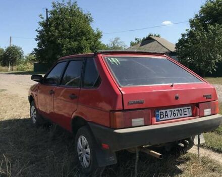 Красный ВАЗ 2109, объемом двигателя 1.5 л и пробегом 150 тыс. км за 900 $, фото 2 на Automoto.ua