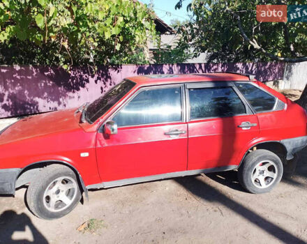 Красный ВАЗ 2109, объемом двигателя 1.5 л и пробегом 100 тыс. км за 1100 $, фото 3 на Automoto.ua