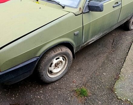 ВАЗ 2109 1991 в Черкассах на Automoto.ua Красный ВАЗ 2109, объемом двигателя 1.6 л и пробегом 154 тыс. км за 500 $, фото 5 на Automoto.ua